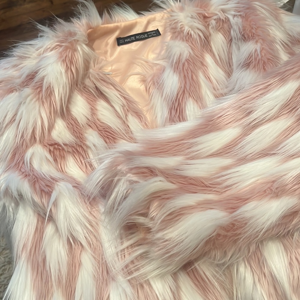 HAUTE ROUGE FAUX FUR JACKET - Picture 7 of 8